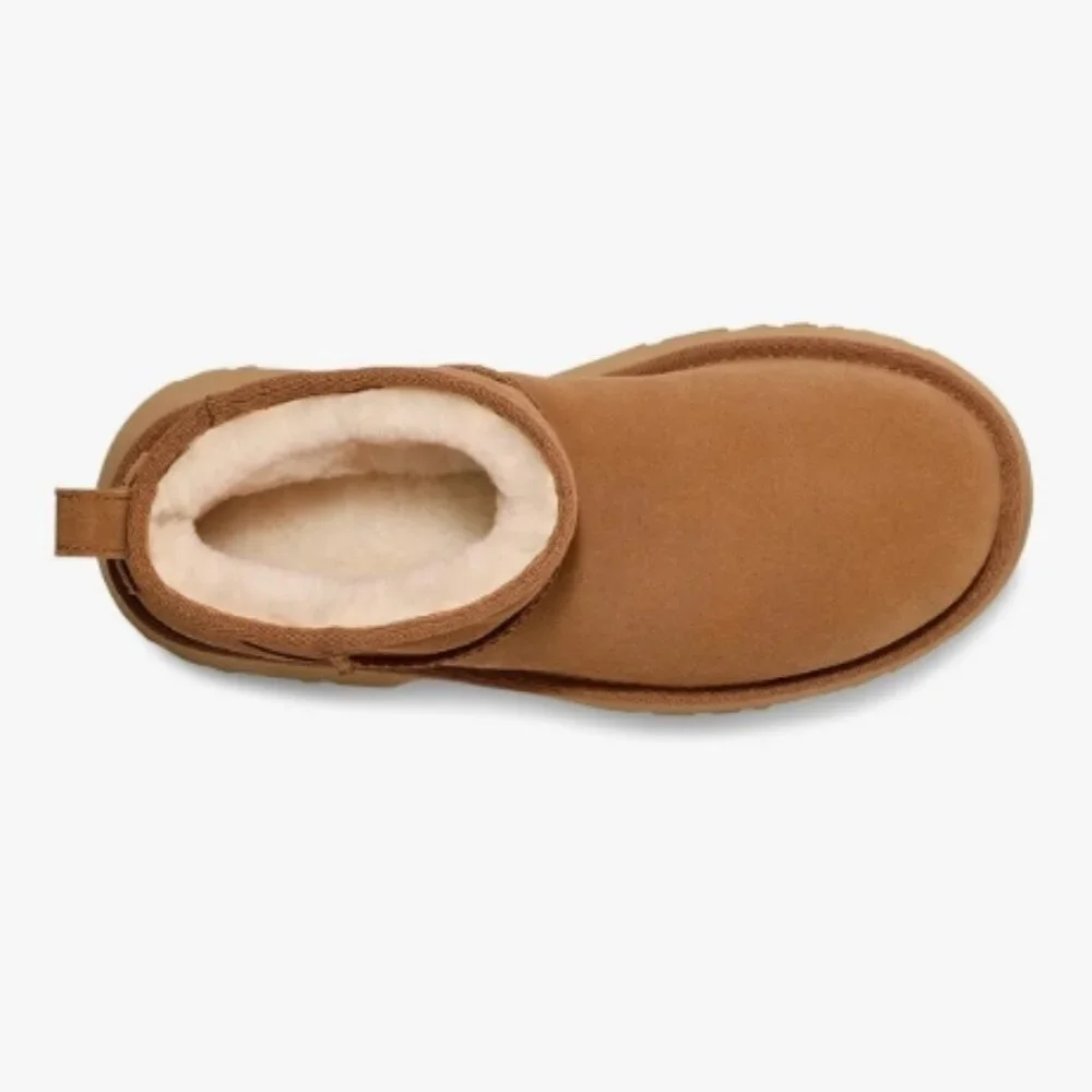 UGG Classic Ultra Mini New Heights – Chestnut – Size 9 – NWT